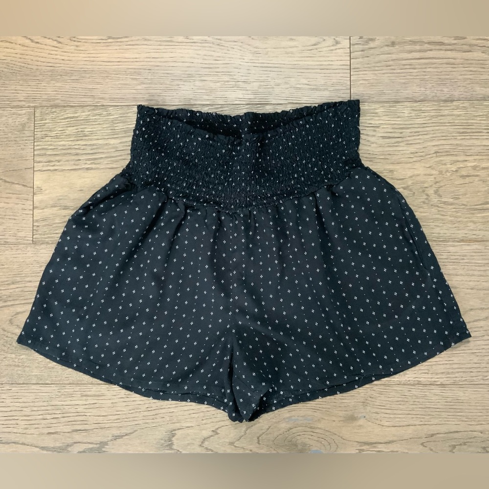 Hatch Black Smocked Waist Printed Women's Shorts